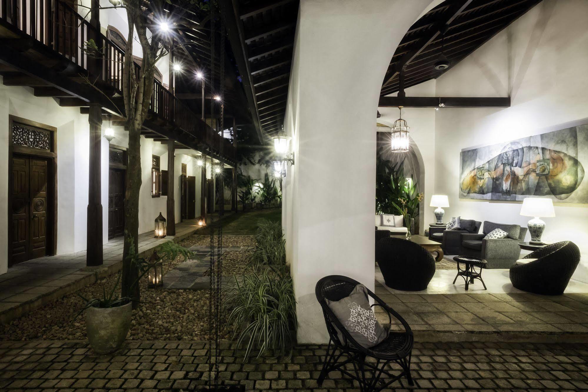 Number 48 Galle Fort Exterior photo